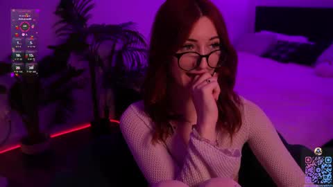 First stream with my Bestie  My name is Mila. and her is hazelhayees Devil online show from 1, 5, 2026