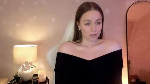 Snapshot of milafleur chatting on 28, 9, 2025 Mila Fleur online show from 28, 9, 2025