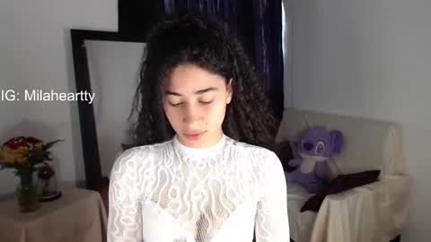 Snapshot of milah_hearrty chatting on 19, 11, 2025 Milah online show from 19, 11, 2025