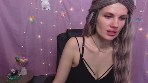 Snapshot of milaloona chatting on 4, 4, 2026 Milaloona online show from 4, 4, 2026