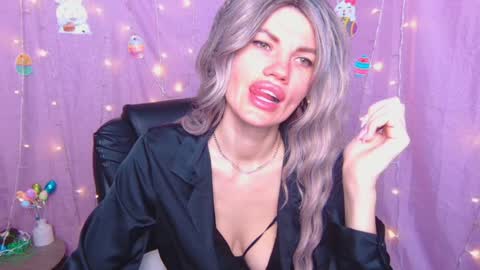 Snapshot of milaloona chatting on 9, 4, 2026 Milaloona online show from 9, 4, 2026
