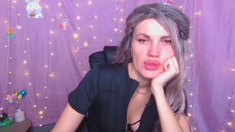 Snapshot of milaloona chatting on 10, 4, 2026 Milaloona online show from 10, 4, 2026