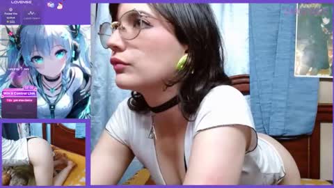 Mila-Lunala online show from 26, 2, 2025