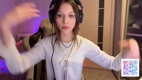 Snapshot of milamiuu chatting on 1, 2, 2026 milamiuu online show from 1, 2, 2026