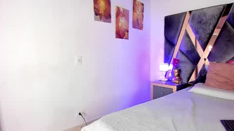 Snapshot of milan_ebony chatting on 3, 7, 2026 Milan online show from 3, 7, 2026
