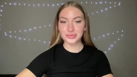 Milana online show from 23, 12, 2024