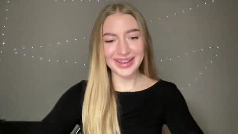 Milana online show from 27, 12, 2024