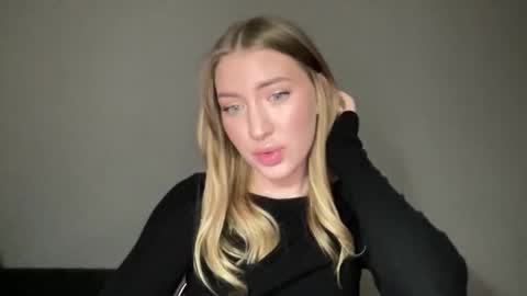 Milana online show from 27, 1, 2025