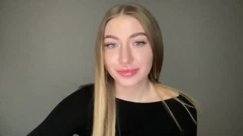 Milana online show from 15, 2, 2025