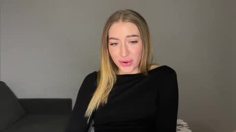 Milana online show from 16, 2, 2025