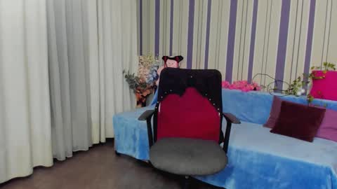 MilanaAlvis online show from 18, 10, 2025