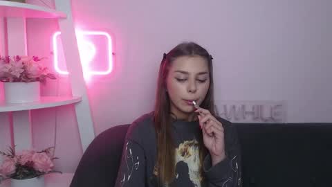 milanaangelas online show from 20, 10, 2025