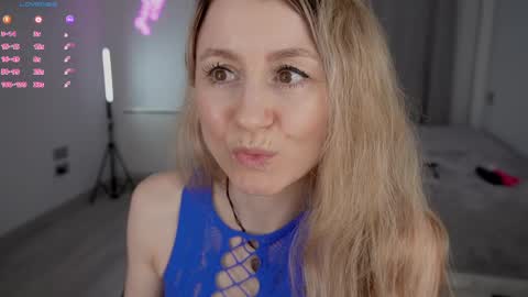 Snapshot of milanacamgirl chatting on 22, 3, 2026 Milana online show from 22, 3, 2026