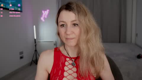 Snapshot of milanacamgirl chatting on 8, 4, 2026 Milana online show from 8, 4, 2026