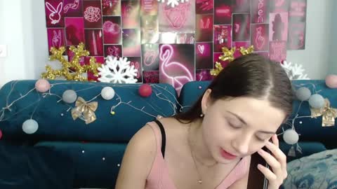 Snapshot of milanaroz chatting on 31, 12, 2024 milanaroz online show from 31, 12, 2024