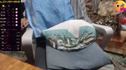 Snapshot of milanasvethoney chatting on 10, 9, 2025 Luna-- link in bio online show from 10, 9, 2025