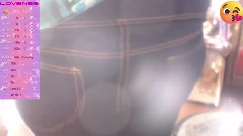 Snapshot of milanasvethoney chatting on 12, 10, 2025 Luna-- link in bio online show from 12, 10, 2025