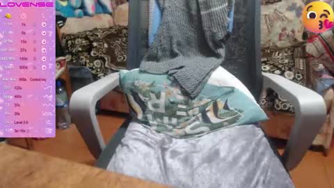 Snapshot of milanasvethoney chatting on 5, 11, 2025 Luna-- link in bio online show from 5, 11, 2025