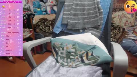 Snapshot of milanasvethoney chatting on 8, 11, 2025 Luna-- link in bio online show from 8, 11, 2025