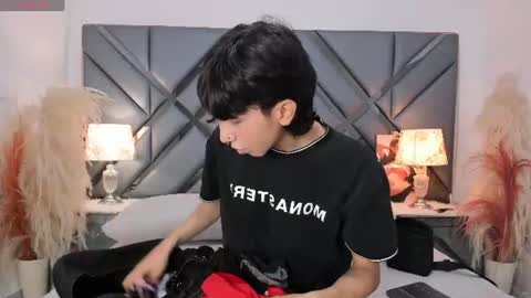 Snapshot of milanhair chatting on 11, 6, 2026 Milan online show from 11, 6, 2026