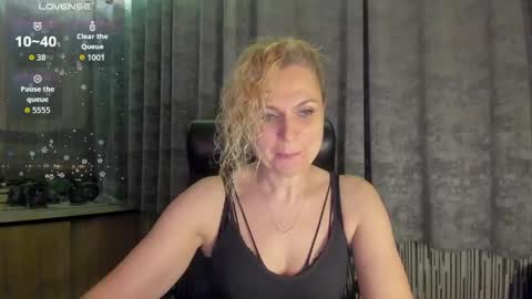 Snapshot of milanna_x chatting on 30, 4, 2026 milanna_x online show from 30, 4, 2026