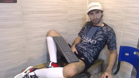 Snapshot of milanzaire chatting on 12, 3, 2025 milanzaire online show from 12, 3, 2025