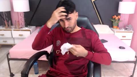 Snapshot of milanzaire chatting on 23, 9, 2025 milanzaire online show from 23, 9, 2025