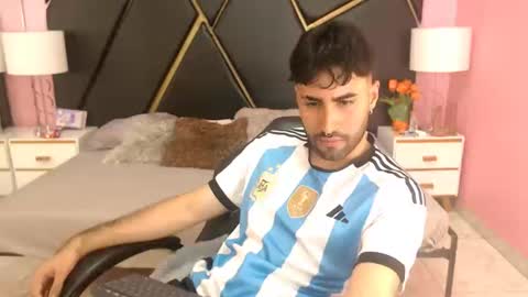 Snapshot of milanzaire chatting on 25, 9, 2025 milanzaire online show from 25, 9, 2025