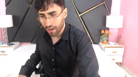 Snapshot of milanzaire chatting on 12, 10, 2025 milanzaire online show from 12, 10, 2025