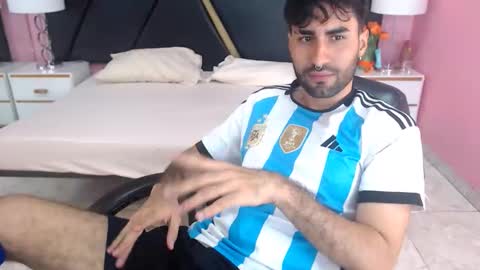 Snapshot of milanzaire chatting on 15, 10, 2025 milanzaire online show from 15, 10, 2025