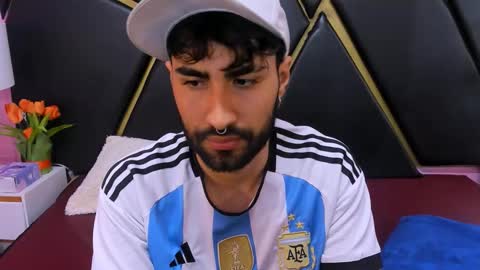 Snapshot of milanzaire chatting on 23, 10, 2025 milanzaire online show from 23, 10, 2025