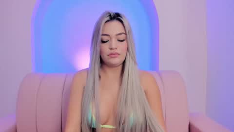 Sexy Mila  online show from 27, 2, 2026