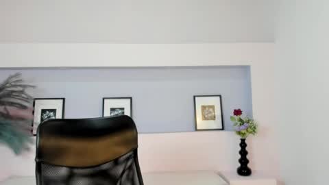 Snapshot of milarose4 chatting on 22, 12, 2024 Mila Rose online show from 22, 12, 2024