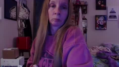 Mila online show from 9, 4, 2026