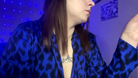 Milaxcute online show from 16, 2, 2025