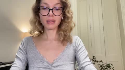 Snapshot of milayah chatting on 23, 10, 2025 Mila online show from 23, 10, 2025