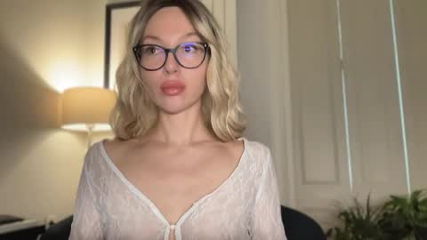 Mila online show from 21, 5, 2026