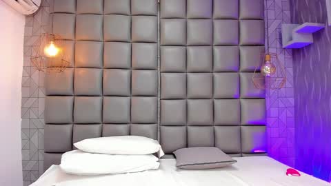 Snapshot of mile_u chatting on 31, 1, 2025 Milena online show from 31, 1, 2025