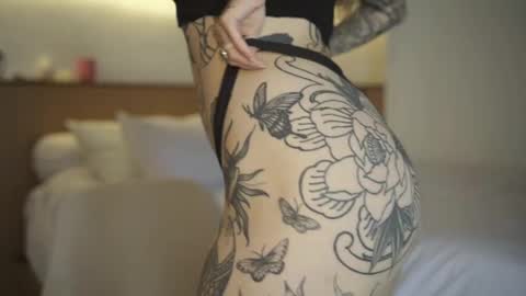 M  Telegram mamagotachannel online show from 17, 4, 2026