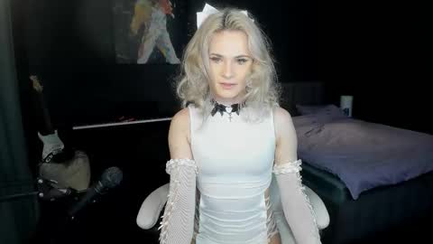 Milena online show from 29, 10, 2025