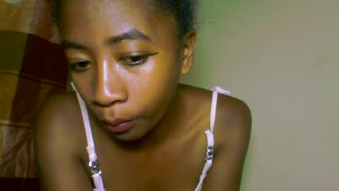Snapshot of milennah chatting on 16, 6, 2026 milennah online show from 16, 6, 2026