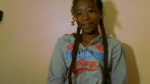 Snapshot of milennah chatting on 24, 6, 2026 milennah online show from 24, 6, 2026