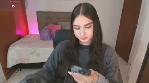 Snapshot of miley_baker chatting on 2, 7, 2026 Miley online show from 2, 7, 2026