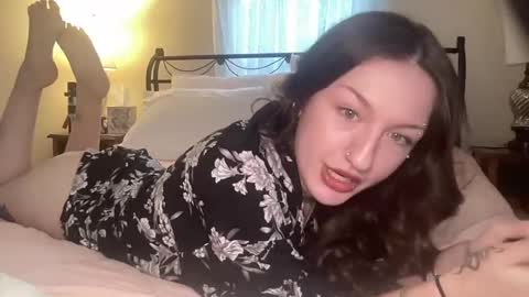 miley_monroee online show from 16, 2, 2025