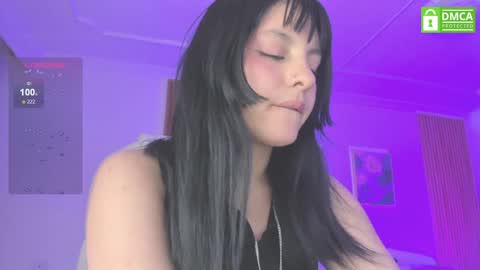 Snapshot of mileyberry chatting on 27, 12, 2024 IEY EY online show from 27, 12, 2024