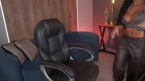 Miley Cruz  IG miley model23 online show from 31, 10, 2025