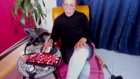 Milf Brend online show from 17, 11, 2025