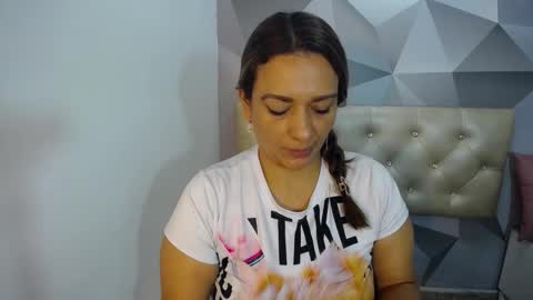 milf_hugeboobs online show from 3, 12, 2025