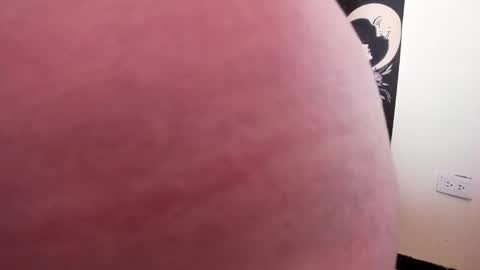 Isabella online show from 10, 10, 2025