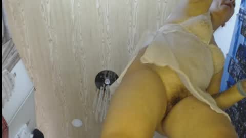 Snapshot of milf_valeria chatting on 15, 5, 2026 Valeria online show from 15, 5, 2026